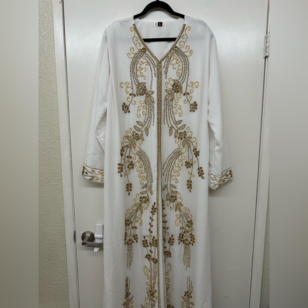 Beautiful New White and Gold Embroidered Long Kaftan with Belt